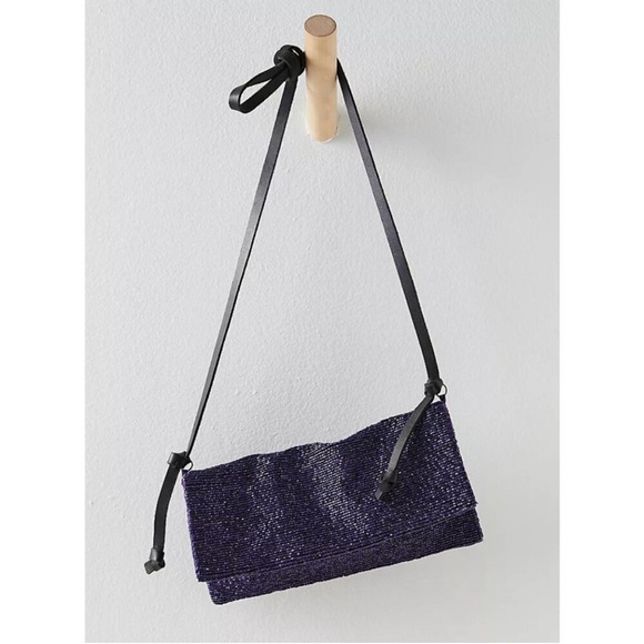 FREE PEOPLE PLUS ONE EMBELLISHED CROSSBODY BAG NWT 🔥 SALE 🔥 - Picture 2 of 8